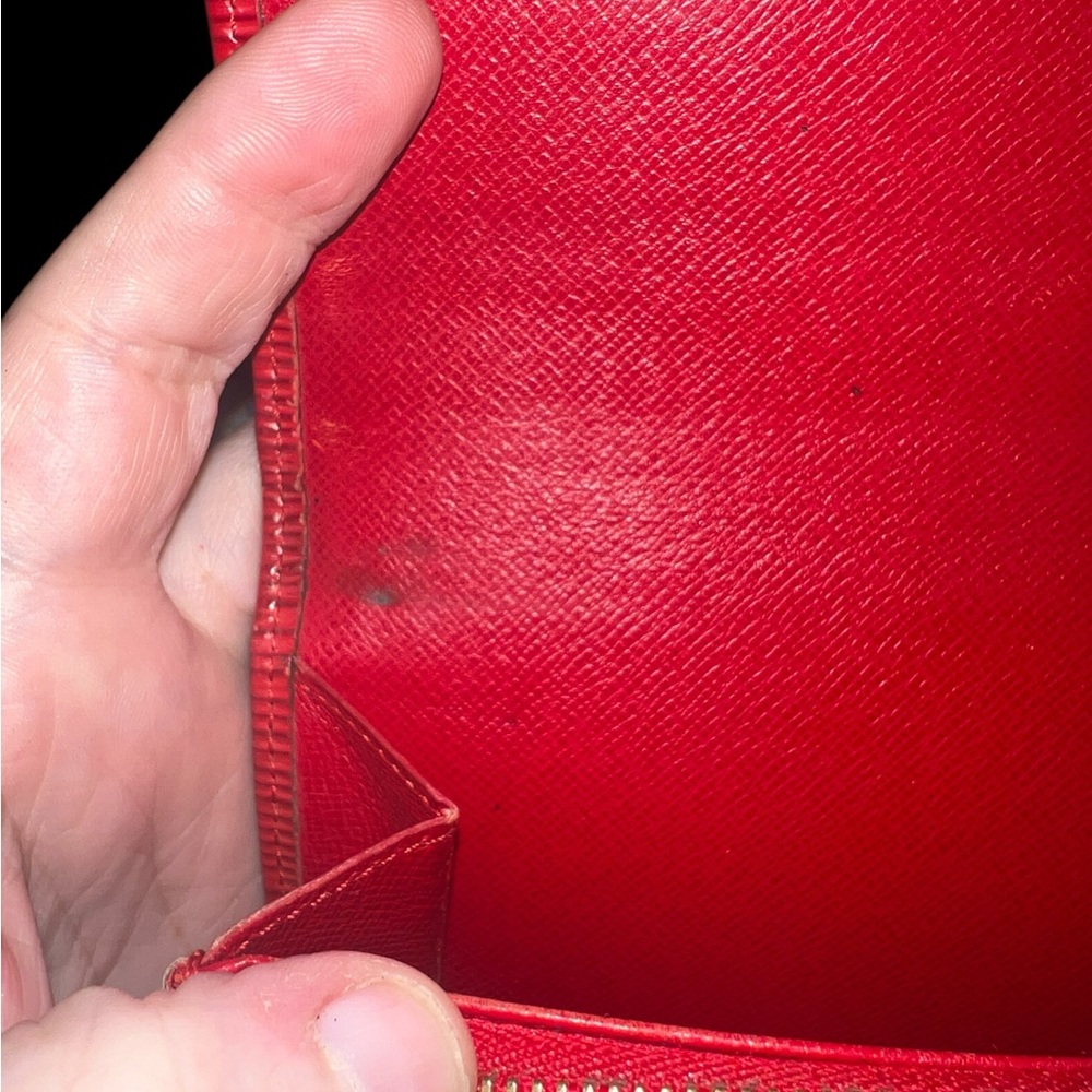 Louis Vuitton Red Epi Leather Clutch wallet EUC 71/2”x4” - Picture 8 of 13